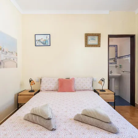 Al - Local Bicuar Gasthof 3*