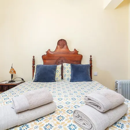 Al - Local Bicuar 3* Olhão