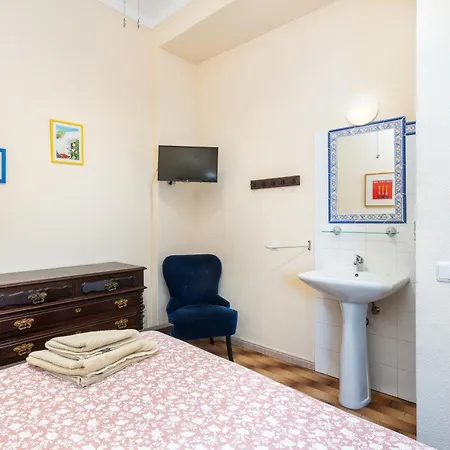 Casa de hóspedes Al - Local Bicuar 3*